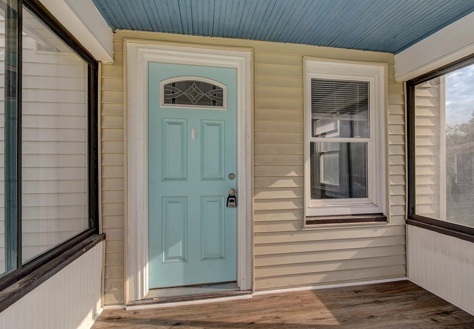 3 bed, 962 sqft, $1,595 — Photo 4