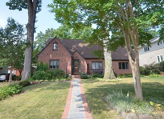 1st image of 1414 N Vernon St