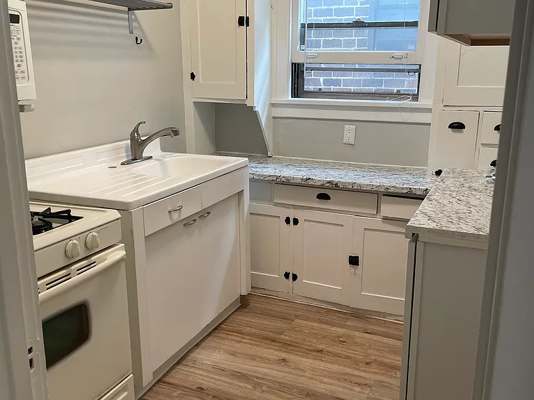 222 Otis Ave #7 — Photo 3