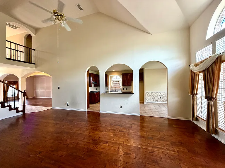 7204 Crane Dr — Photo 8