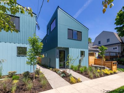 2335 SE Sherman St, Portland, OR, 97214