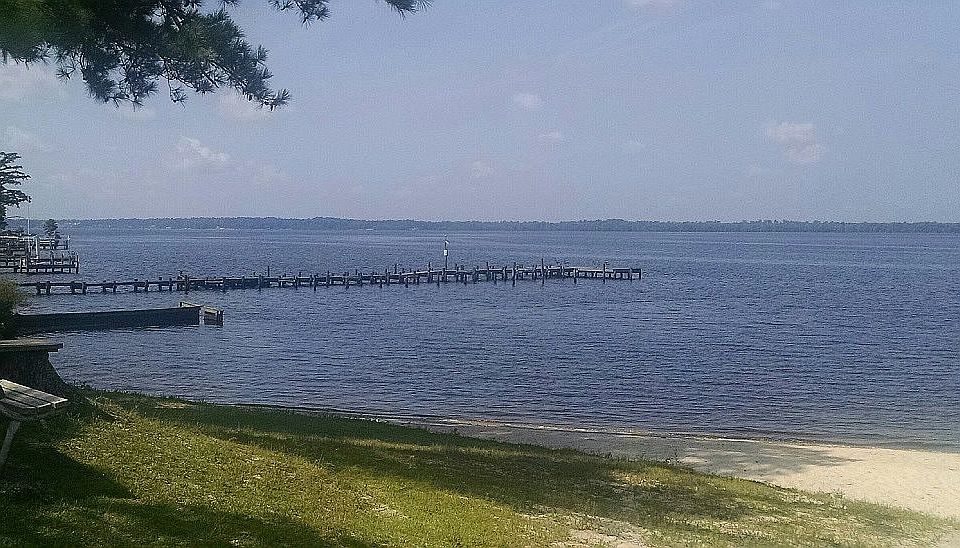 Arrowhead Beach 