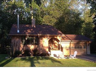 32 Jack Rd, Williamsville, NY 14221