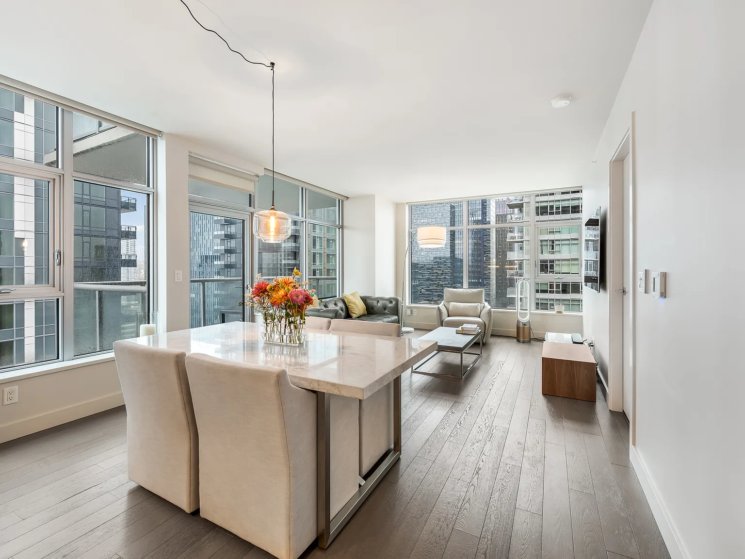 2 bed, 1254 sqft, $5,000 — Photo 2