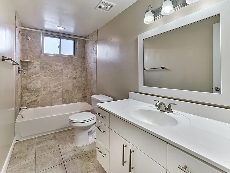 Eldorado - Newly Renovated Bathroom
