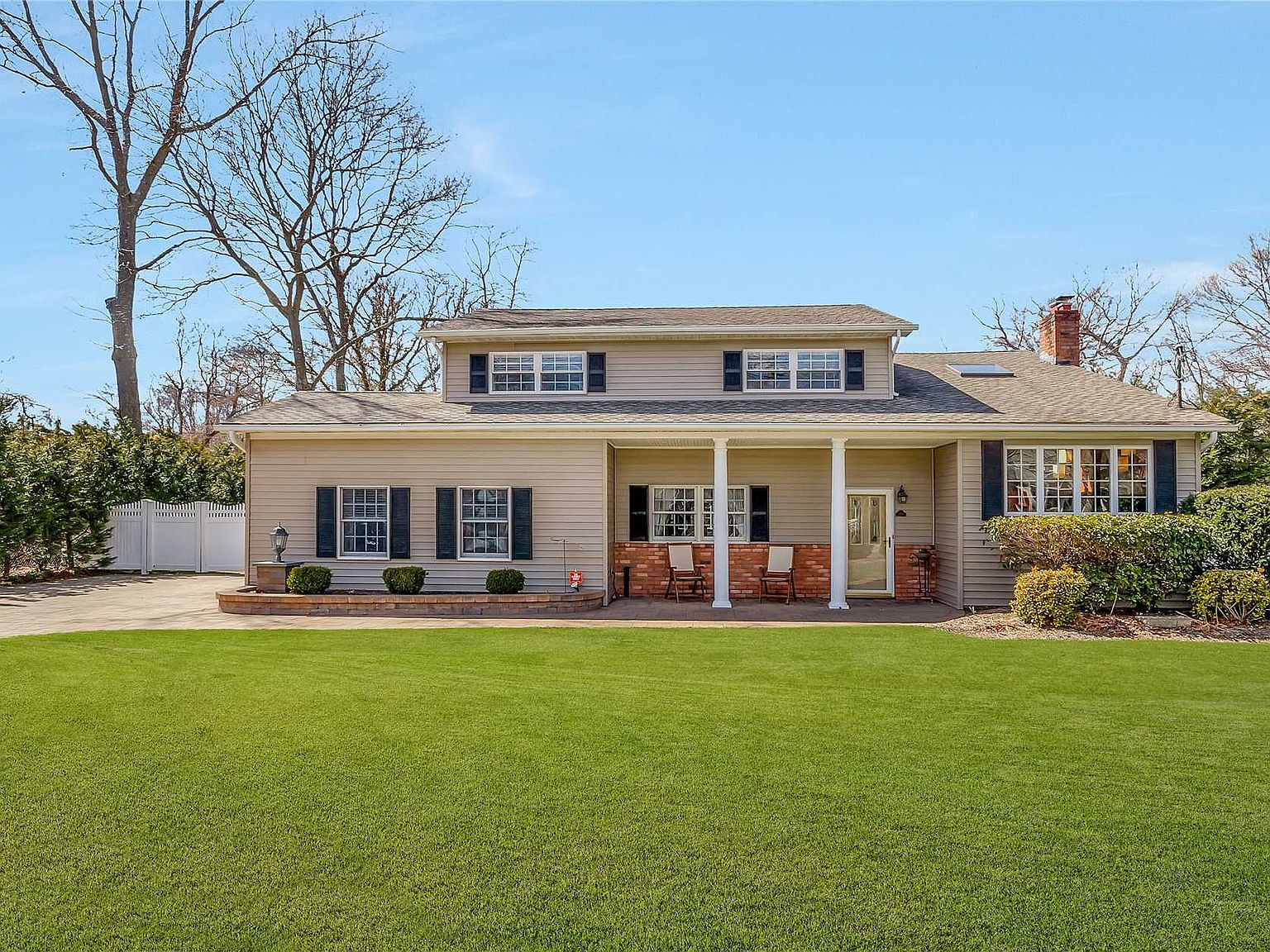 136 Vanderbilt Blvd, Oakdale, NY 11769 Zillow