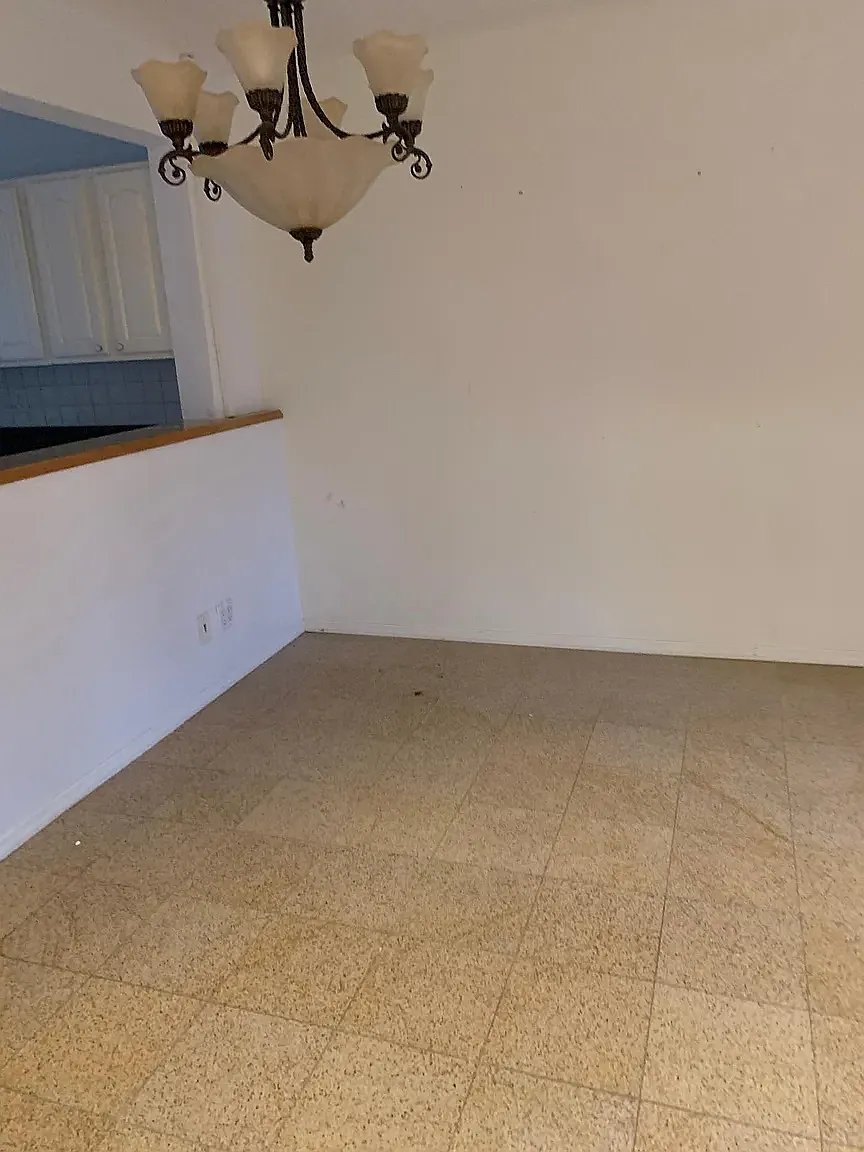 2 bed, 900 sqft, $3,200 — Photo 3