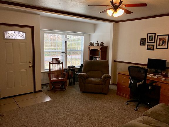 2nd image of 205 Leota Ln