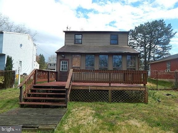 3rd image of 8325 Bannard Ave