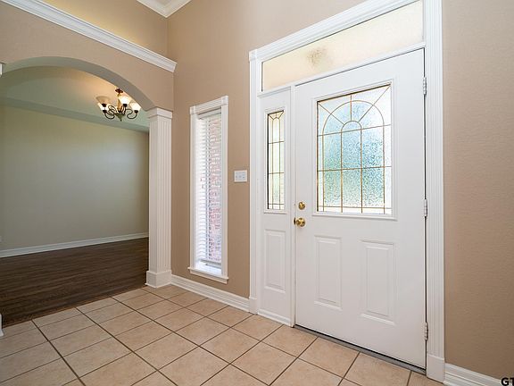 4th image of 1 Paluxy Cir