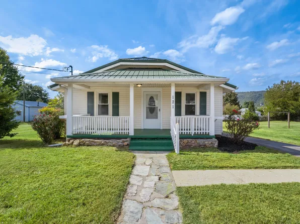 121 Witcher St, Erwin, TN 37650
