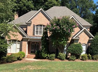 9113 Whispering Wind Dr, Charlotte, NC 28277
