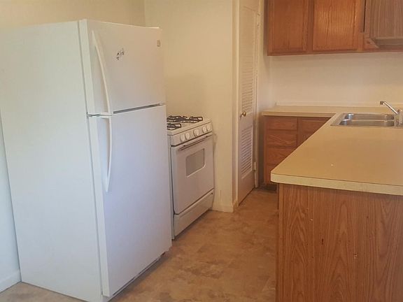 3rd image of 1041 Zephyr St