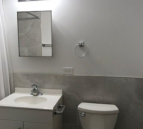 4th image of 6034 N California Ave #4