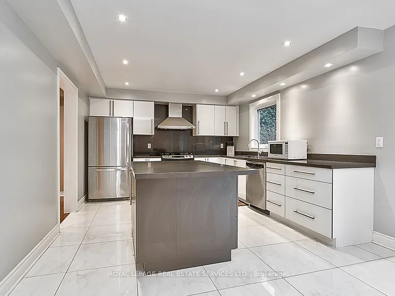 333 Callaghan Cres — Photo 11