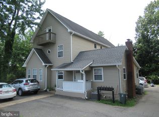4400 S Four Mile Run Dr APT 3, Arlington, VA 22204