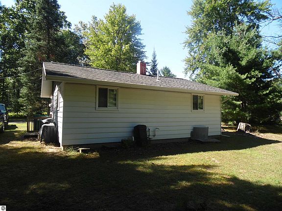 3rd image of 5579 W Cedar Circle Dr