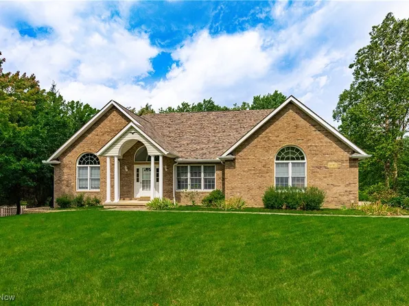 14207 Ryan Dr, Walton Hills, OH 44146