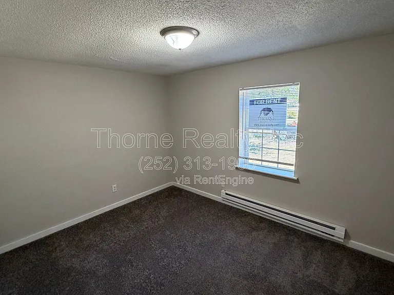 605 E Wilson St — Photo 13