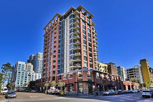 427 9th Ave #407 Photo 1