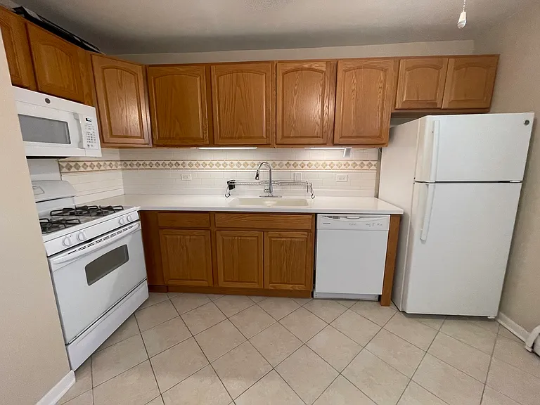 118 Boardwalk St #2E — Photo 4