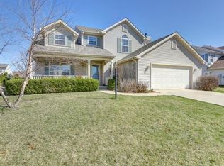 2518 Crystal Tree Dr, Champaign, IL 61822