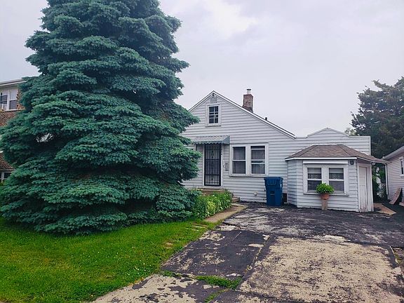 2nd image of 1974 N 17th Ave
