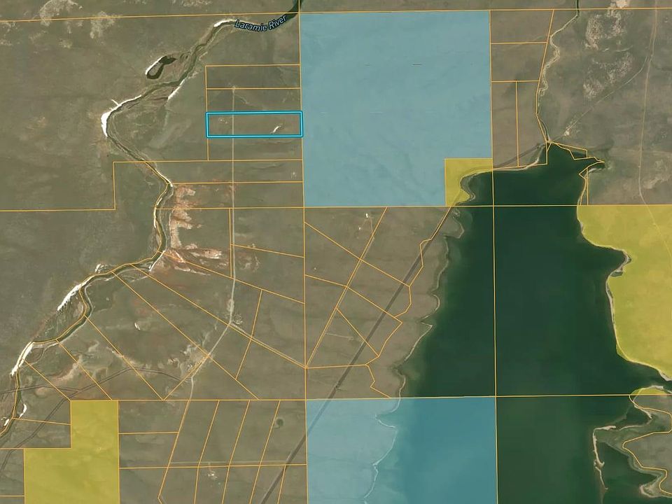 2nd image of 324 Thunder Road