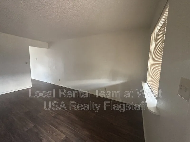 2 bed, 1.0 bath, $1,500 — Photo 2