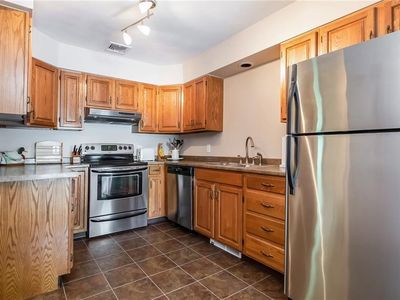 70 S Bay Dr UNIT A6, Narragansett, RI, 02882