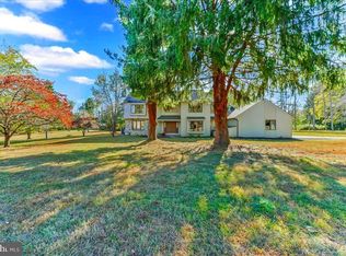 101 Harvey Ln, Chadds Ford, PA 19317