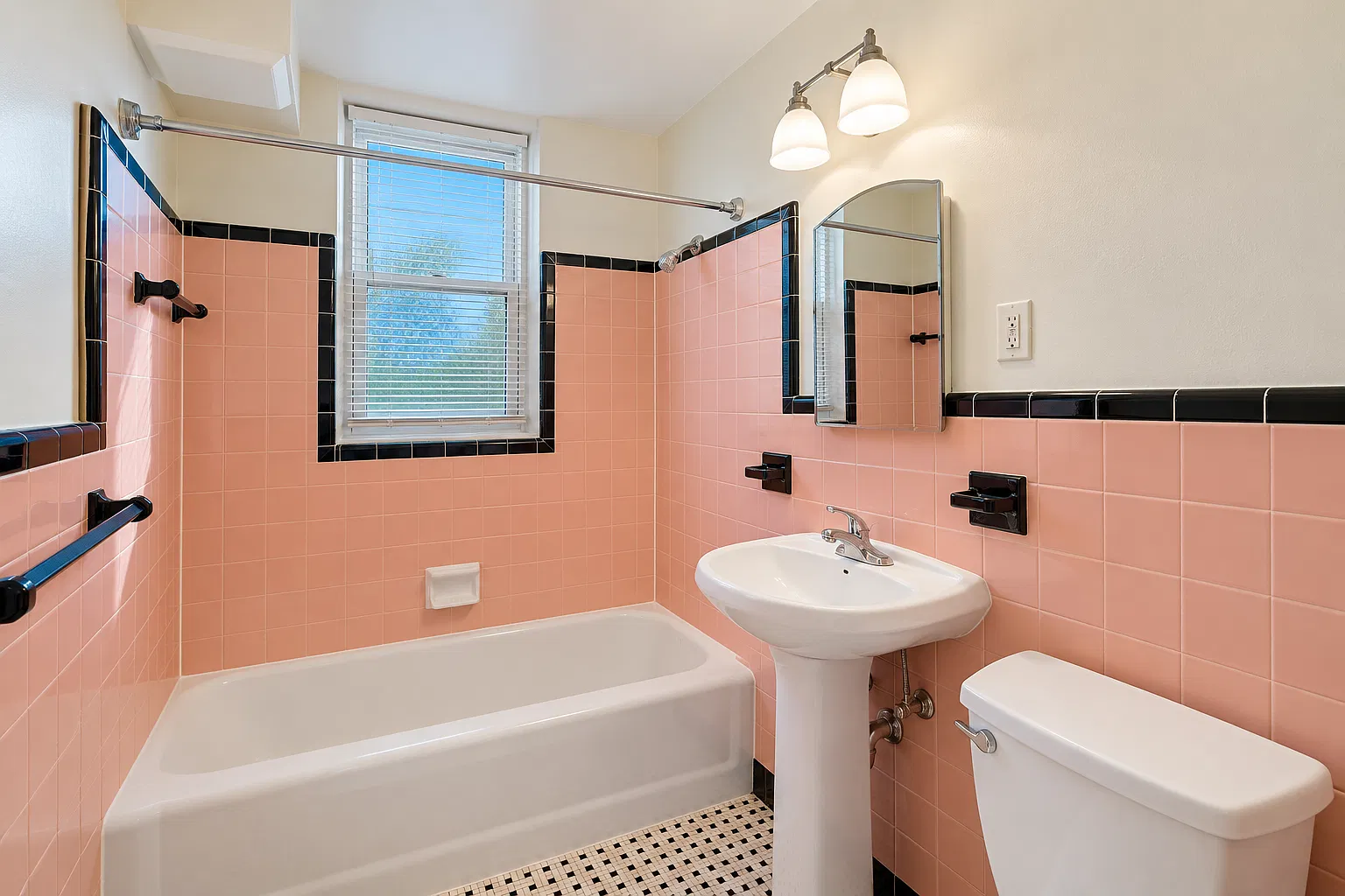 1 bed, $1,059 — Photo 2