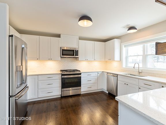 5th image of 1118 S Kensington Ave