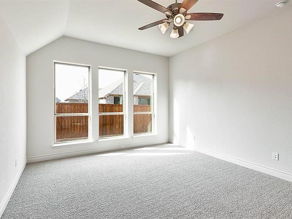 4th image of 3929 Purple Sage Dr