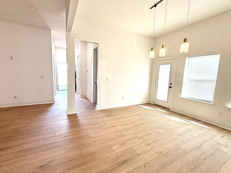 919 S Franklin Dr — Photo 6