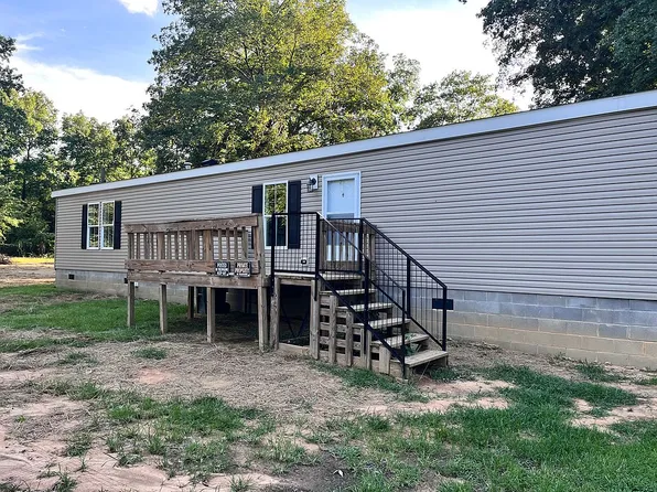 81 Dalmation Dr, Mauk, GA 31058