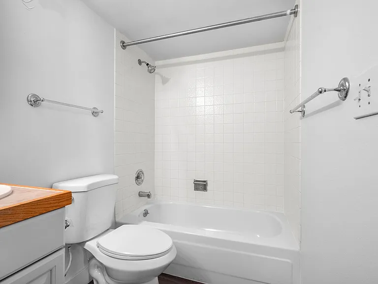 1301 N Speer Blvd #604 — Photo 15