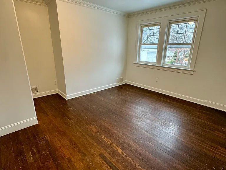 8 Plymouth St — Photo 12