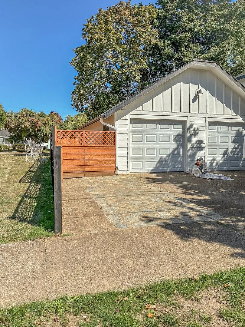 3 Plus Bedroom 2.5 Bathroom NE Salem Home Fully Renovated-Schedule Today ! — Photo 4