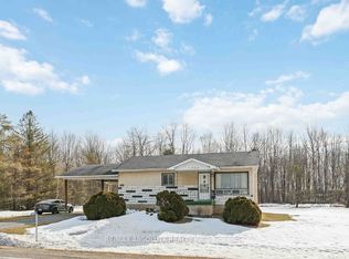 1984 Forced Rd, Ottawa, ON K0A3H0