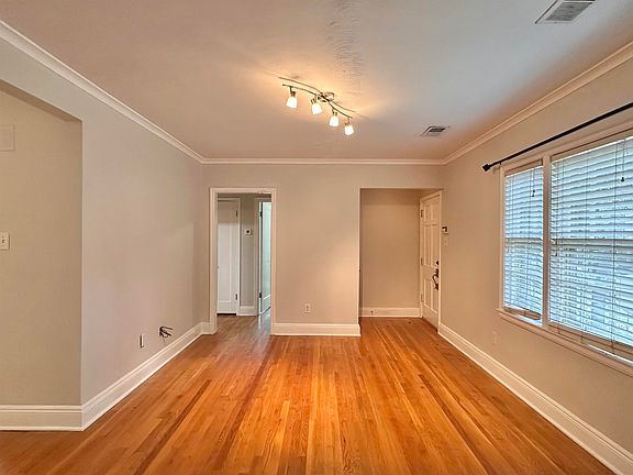 4th image of 758 Buck St