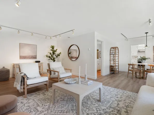 1600 Garden St APT 22, Santa Barbara, CA 93101