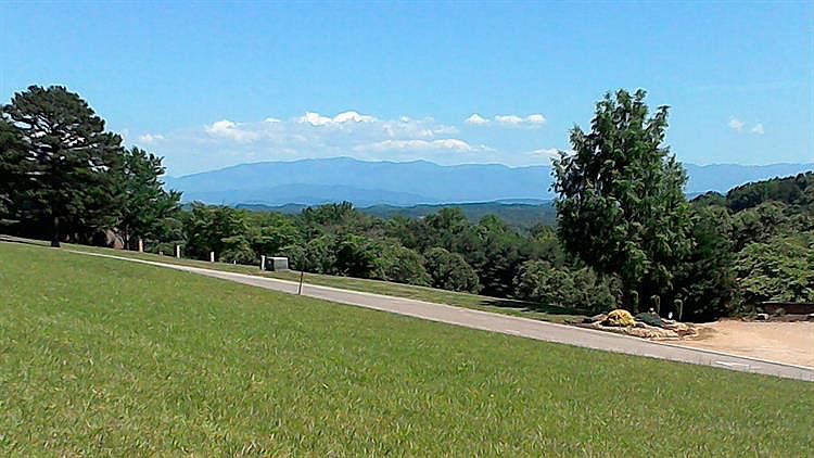 1st image of 117 Lee Greenwood Way