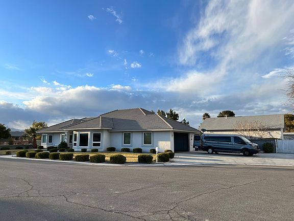 5th image of 5060 N Tioga Way
