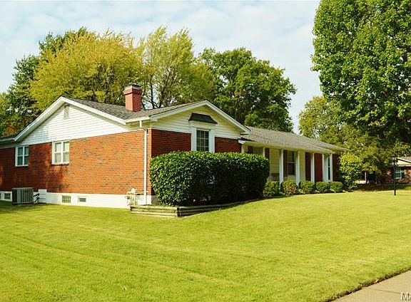 5th image of 1541 Langholm Dr