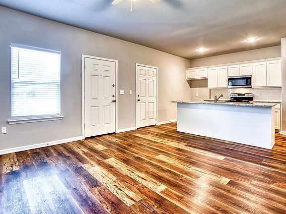 5th image of 2712 Ginger Ct