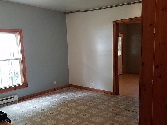 4th image of 314 N Martin St
