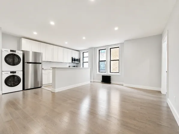 70 Post Avenue image 1 of 5