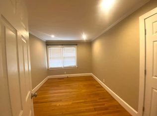 303 N Johnson St, Mount Olive, NC 28365