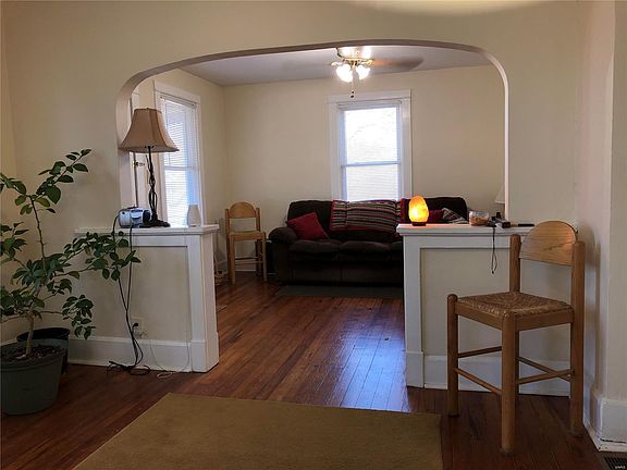 5th image of 2418 Florent Ave
